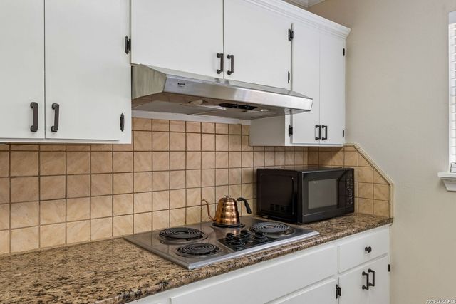1640 WILLOW LN, Seguin, TX 78155