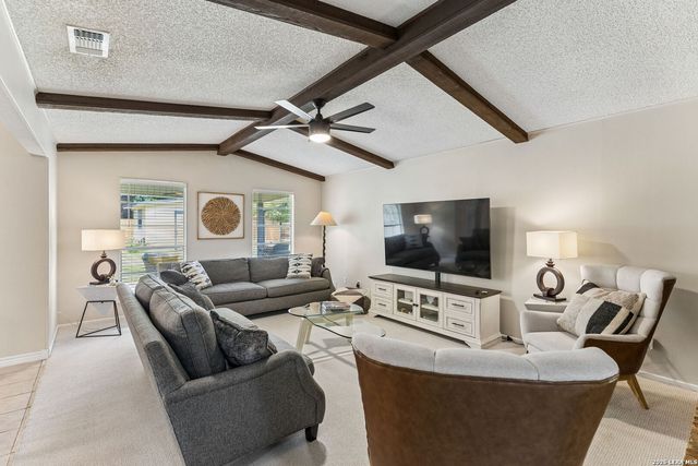 1640 WILLOW LN, Seguin, TX 78155