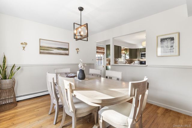 24 Parkside Avenue, Miller Place, NY 11764