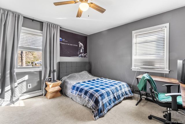 24 Parkside Avenue, Miller Place, NY 11764