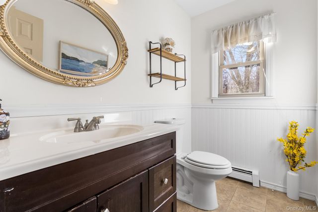 24 Parkside Avenue, Miller Place, NY 11764