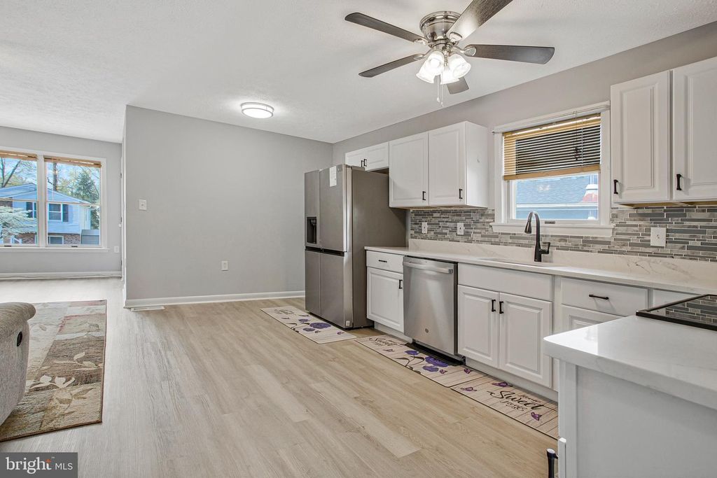 Image 4 of property listing at 312 SW PERSHING AVE, Glen Burnie, MD 21061