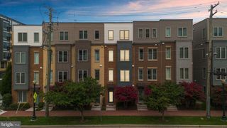 1910 CHAPMAN AVE #4, Rockville, MD 20852