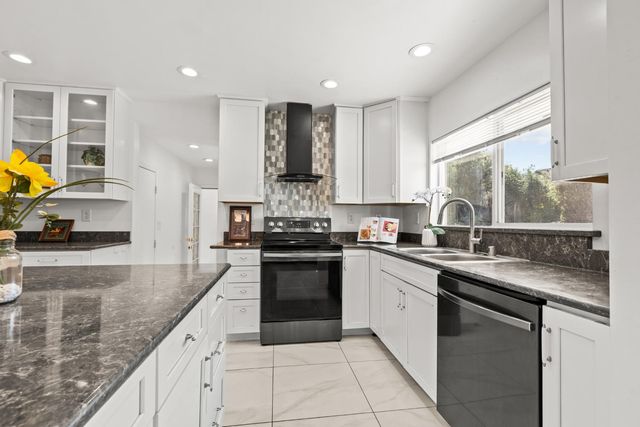 4368 Virgusell Cir, Carmichael, CA 95608