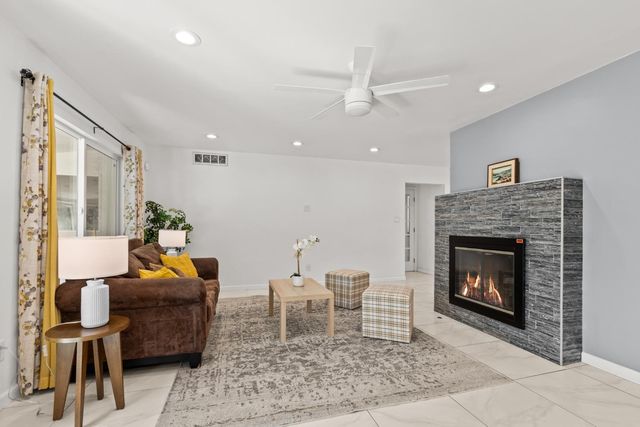 4368 Virgusell Cir, Carmichael, CA 95608