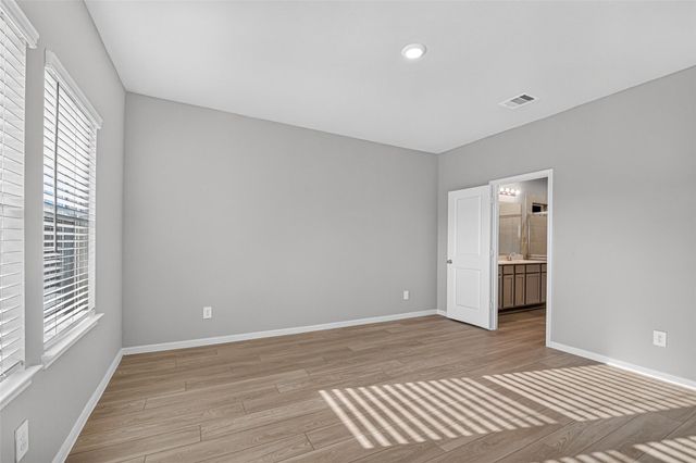 9254 Sea Garden Street, Houston, TX 77034