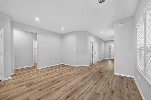 9254 Sea Garden Street, Houston, TX 77034