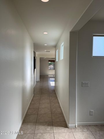 2043 E LANTANA Drive, Chandler, AZ 85286
