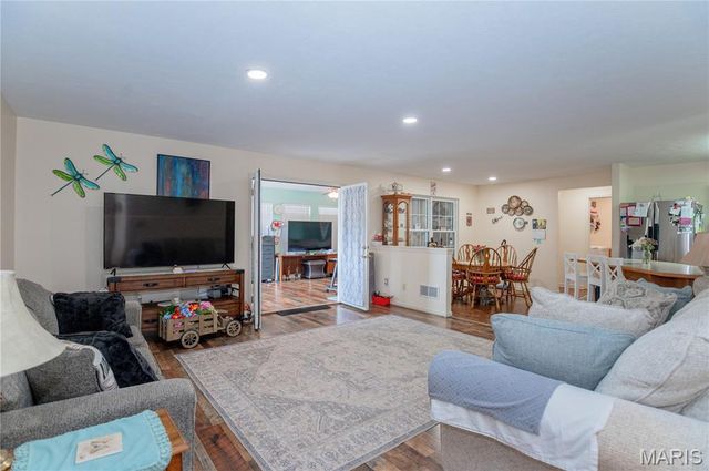 11 Westwood Drive, Salem, MO 65560