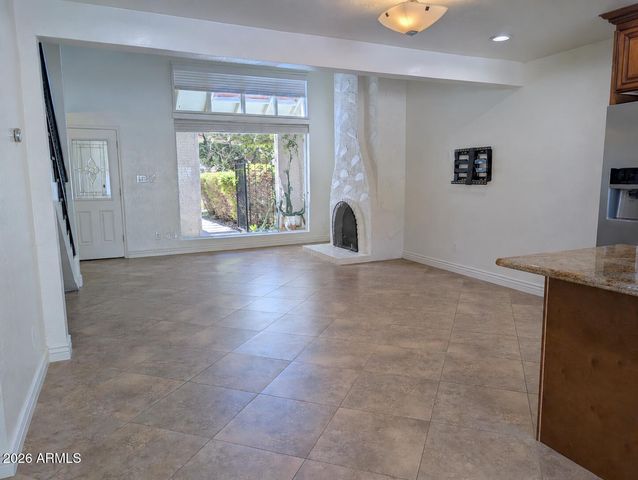 7118 E BUENA TERRA Way, Paradise Valley, AZ 85253