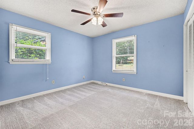 9409 Wedgewood Drive, Huntersville, NC 28078