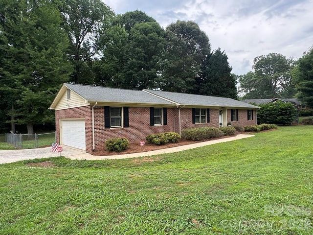 9409 Wedgewood Drive, Huntersville, NC 28078