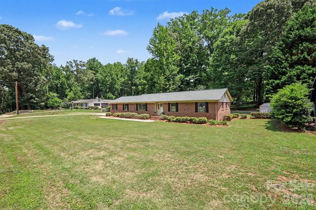 9409 Wedgewood Drive, Huntersville, NC 28078