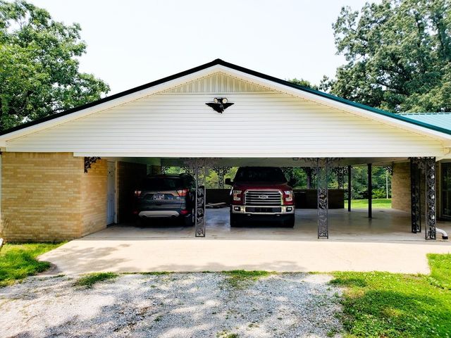3105 Old Highway 69, S, Camden, TN 38320