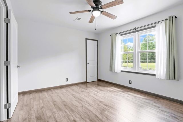 3105 Old Highway 69, S, Camden, TN 38320