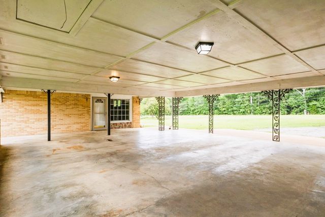 3105 Old Highway 69, S, Camden, TN 38320