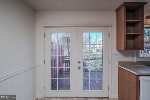 1330 MONROE AVE, Front Royal, VA 22630