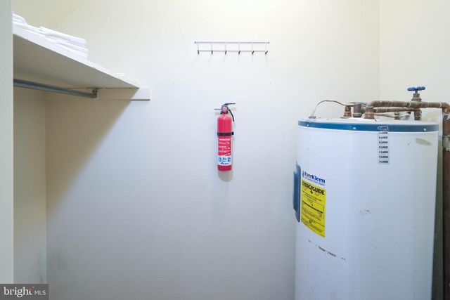 1330 MONROE AVE, Front Royal, VA 22630