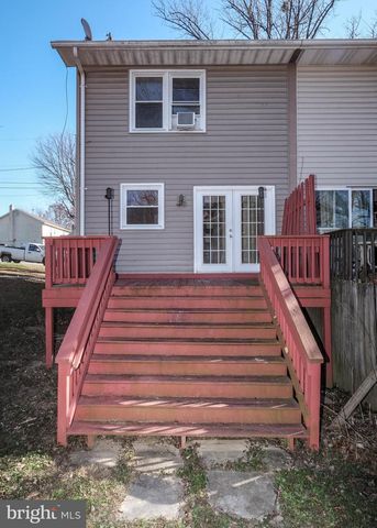 1330 MONROE AVE, Front Royal, VA 22630