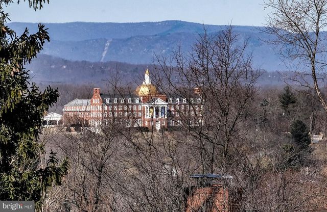 1330 MONROE AVE, Front Royal, VA 22630