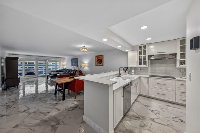 4100 Galt Ocean 606, Fort Lauderdale, FL 33308