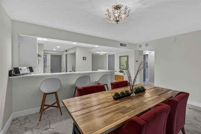 4100 Galt Ocean 606, Fort Lauderdale, FL 33308