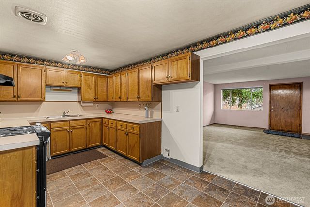 601 N Jennifer Lane, East Wenatchee, WA 98802