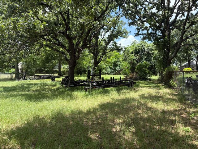 130 Autumnwood Trail, Gun Barrel City, TX 75156