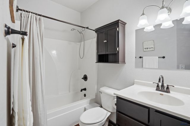 6768 CAMBRIDGE CT, Summerset, SD 57718