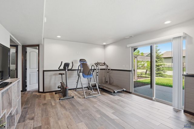 6768 CAMBRIDGE CT, Summerset, SD 57718