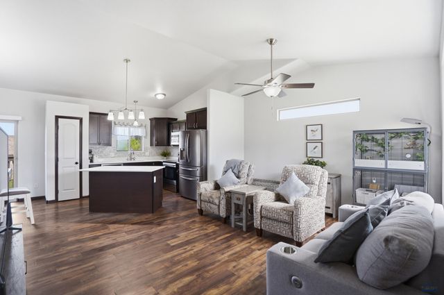 6768 CAMBRIDGE CT, Summerset, SD 57718