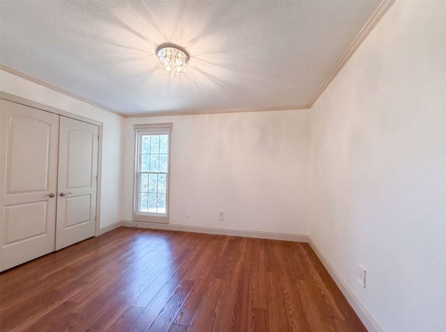 6315 Meadow Glen Drive, Arlington, TX 76018