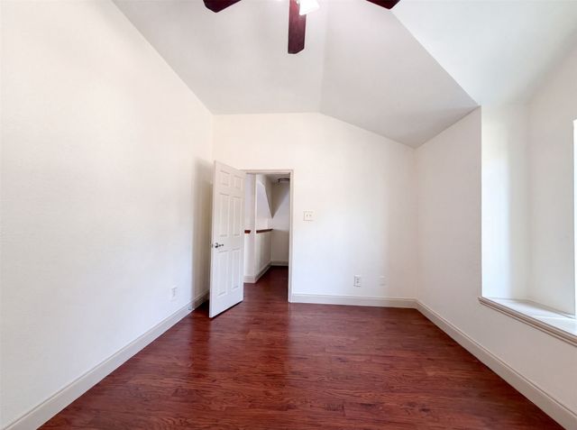 6315 Meadow Glen Drive, Arlington, TX 76018