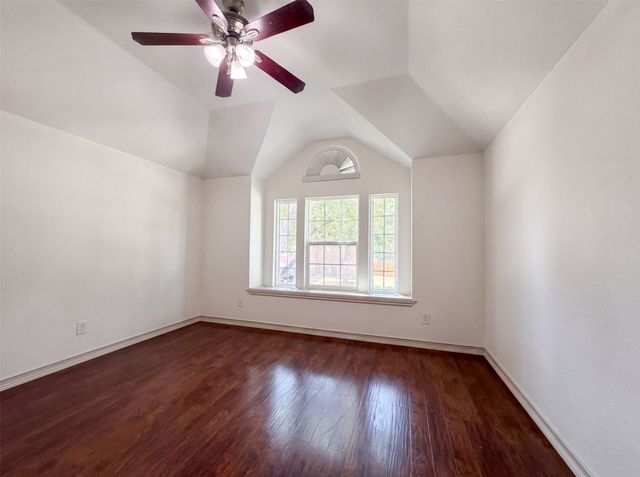 6315 Meadow Glen Drive, Arlington, TX 76018