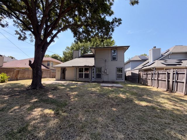 6315 Meadow Glen Drive, Arlington, TX 76018