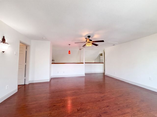 6315 Meadow Glen Drive, Arlington, TX 76018