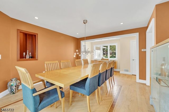 64 Dogwood Ter, Long Hill Twp., NJ 07946