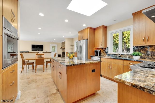 64 Dogwood Ter, Long Hill Twp., NJ 07946