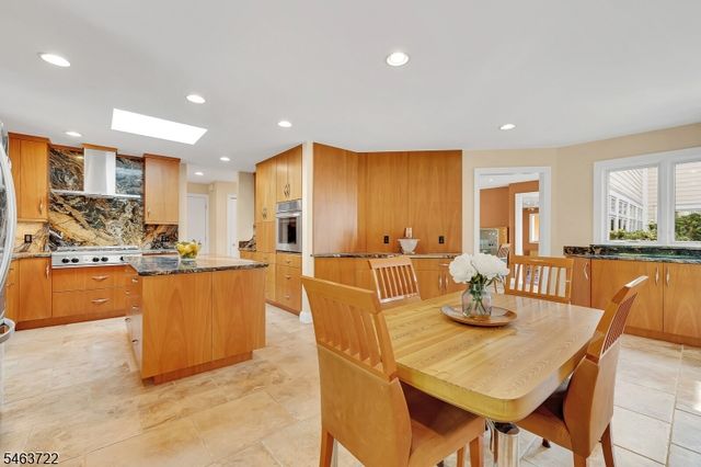 64 Dogwood Ter, Long Hill Twp., NJ 07946