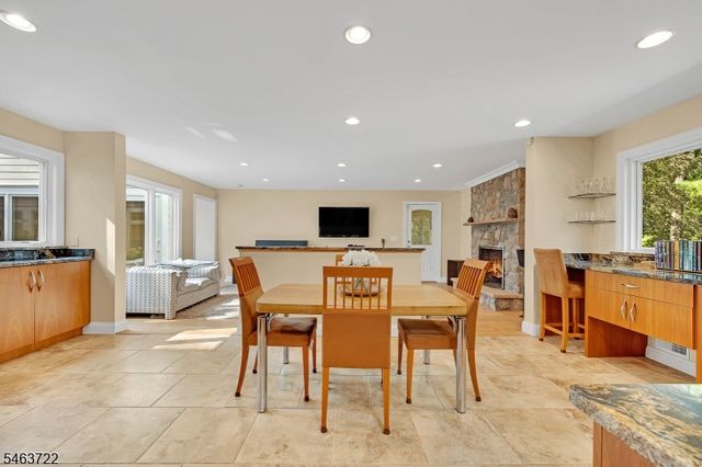 64 Dogwood Ter, Long Hill Twp., NJ 07946