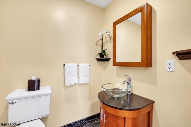 64 Dogwood Ter, Long Hill Twp., NJ 07946