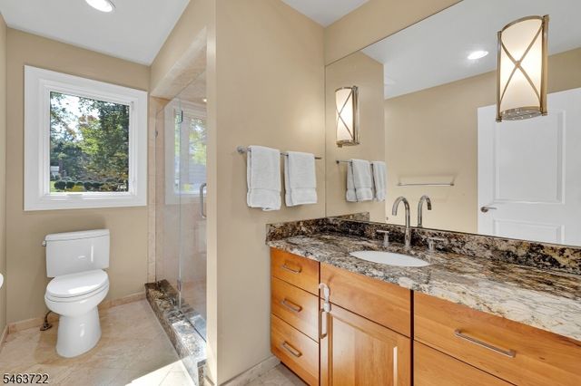 64 Dogwood Ter, Long Hill Twp., NJ 07946