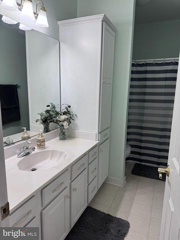 4952 LANSDOWNE RD, Fredericksburg, VA 22408