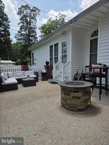 4952 LANSDOWNE RD, Fredericksburg, VA 22408