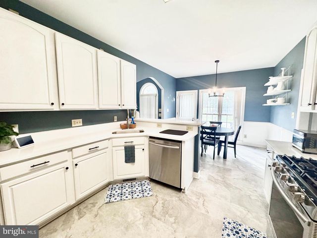 4952 LANSDOWNE RD, Fredericksburg, VA 22408