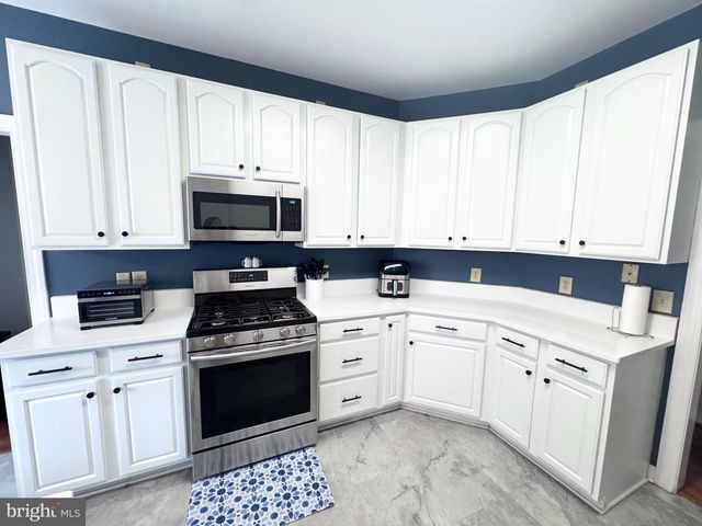 4952 LANSDOWNE RD, Fredericksburg, VA 22408