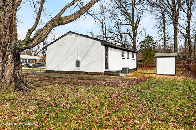 7502 Marie Anna Dr, Louisville, KY 40258