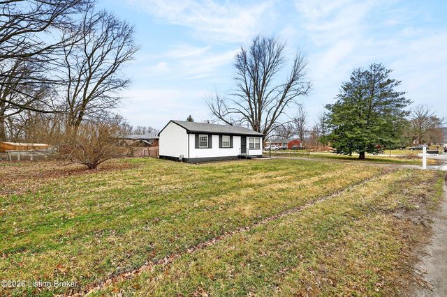 7502 Marie Anna Dr, Louisville, KY 40258