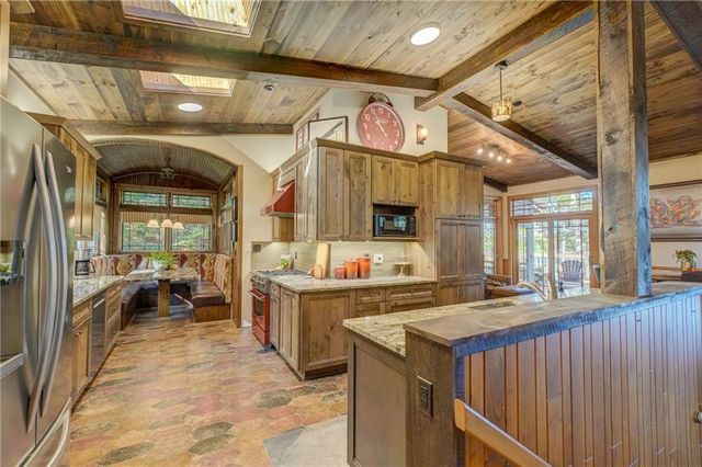 12416 W Roberts Lane, Hayward, WI 54843