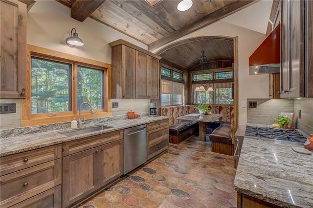 12416 W Roberts Lane, Hayward, WI 54843